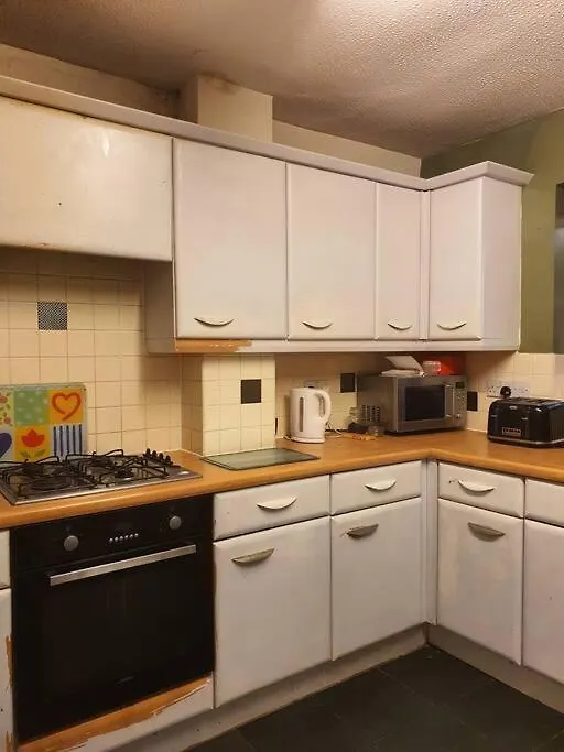 Room Minimum 14 Nights Cardiff 0*,  Regno Unito